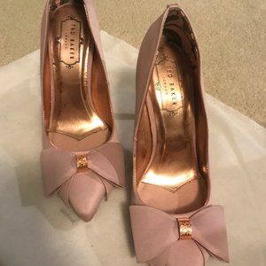 Ted Baker Satin Pumps size 6